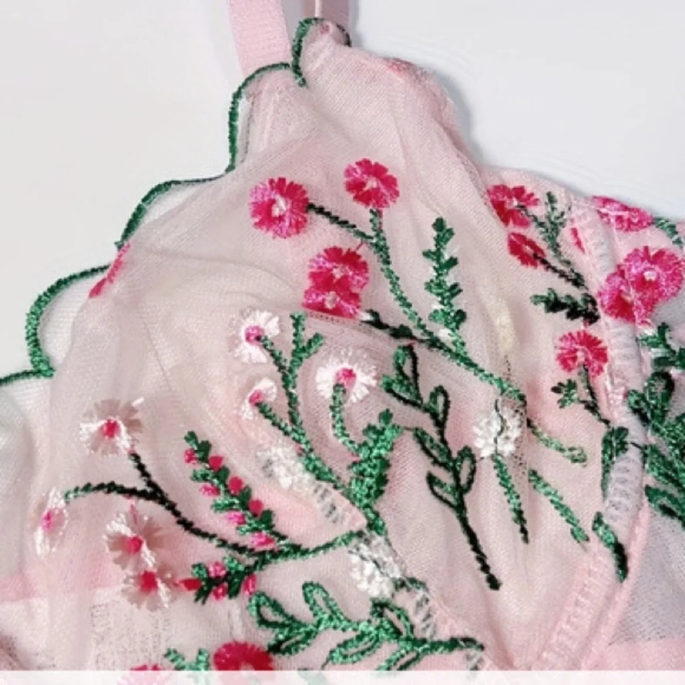 New Pink Floral Embroidered Underwire Bra Panty Set